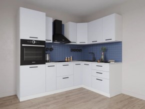 Кухонный гарнитур угловой Смоки 2400*1600 (Стол. 26мм) в Режи - rezh.ok-mebel.com | фото
