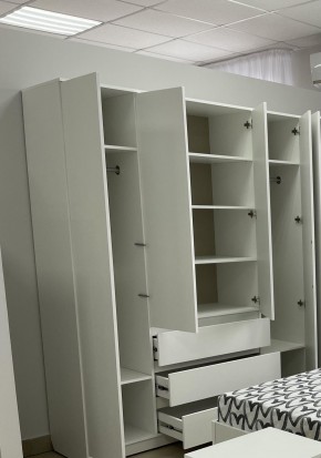 Шкаф 4-ств. с 3 ящиками "Бьянко" в Режи - rezh.ok-mebel.com | фото 2