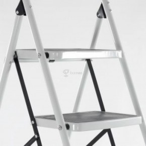 Стремянка ST14 стальная 4 ступени, белая, высокая ручка в Режи - rezh.ok-mebel.com | фото 2